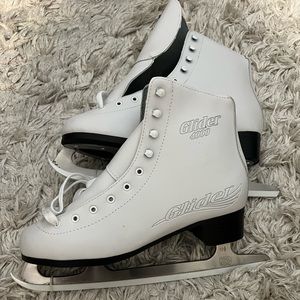 Lake Placid Glider 4000 Skates